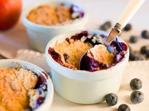 recipe image Apfel-Blaubeer-Crumble