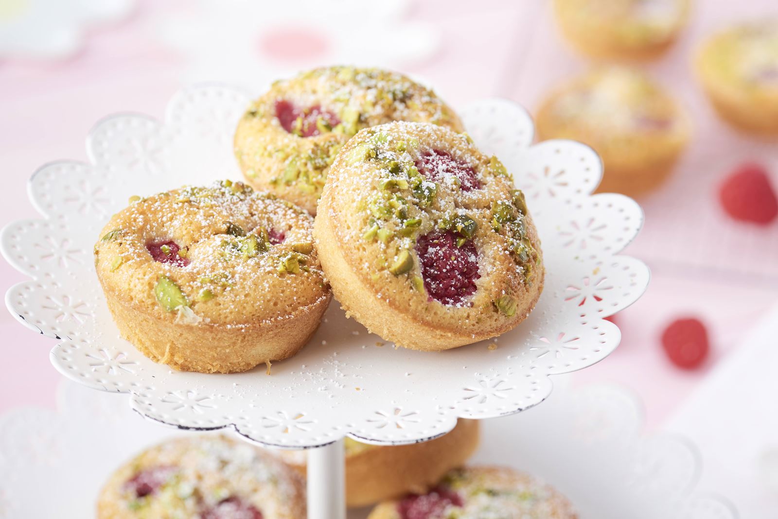 recipe image Friands mit Himbeeren