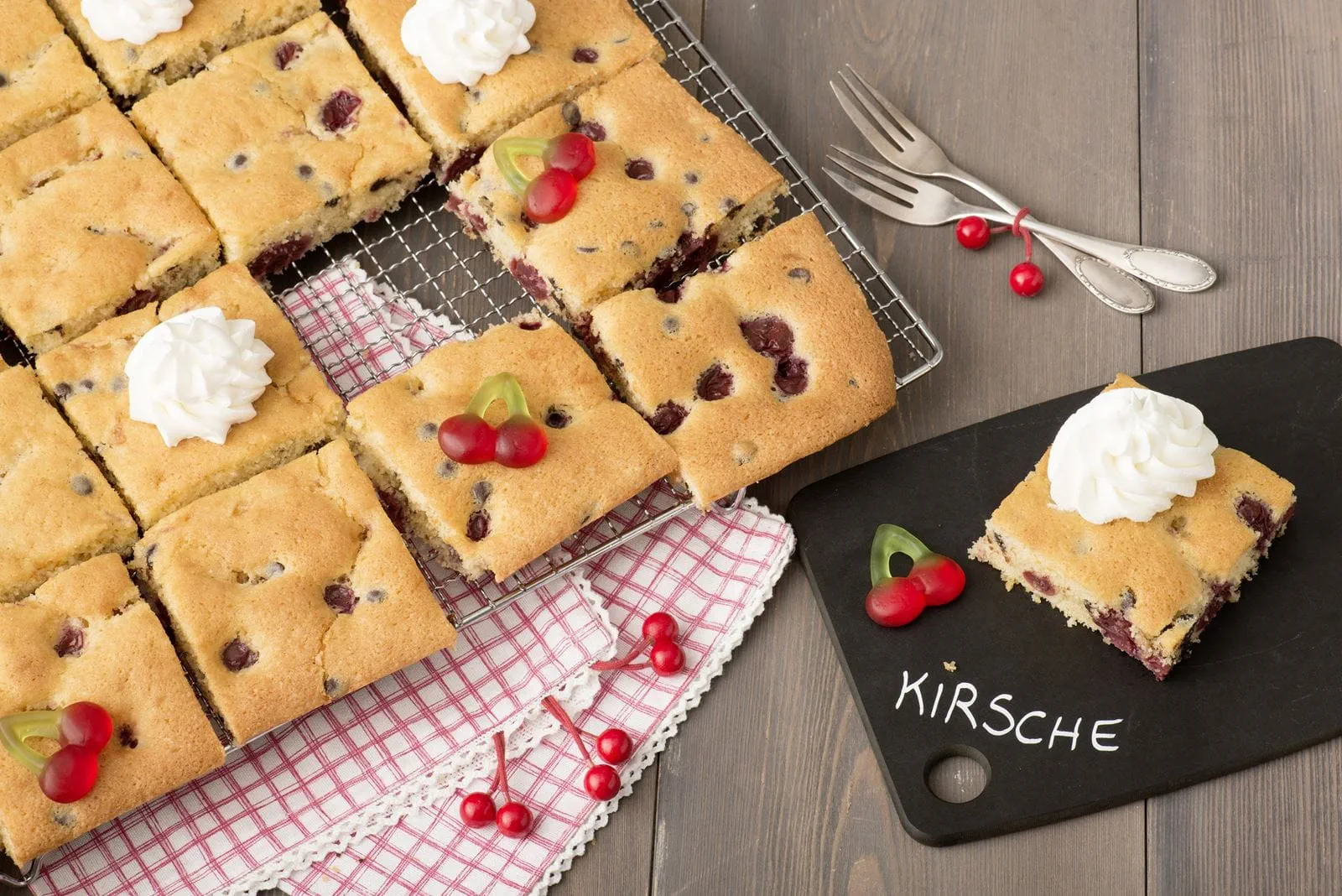 recipe image Kirschkuchen vom Blech