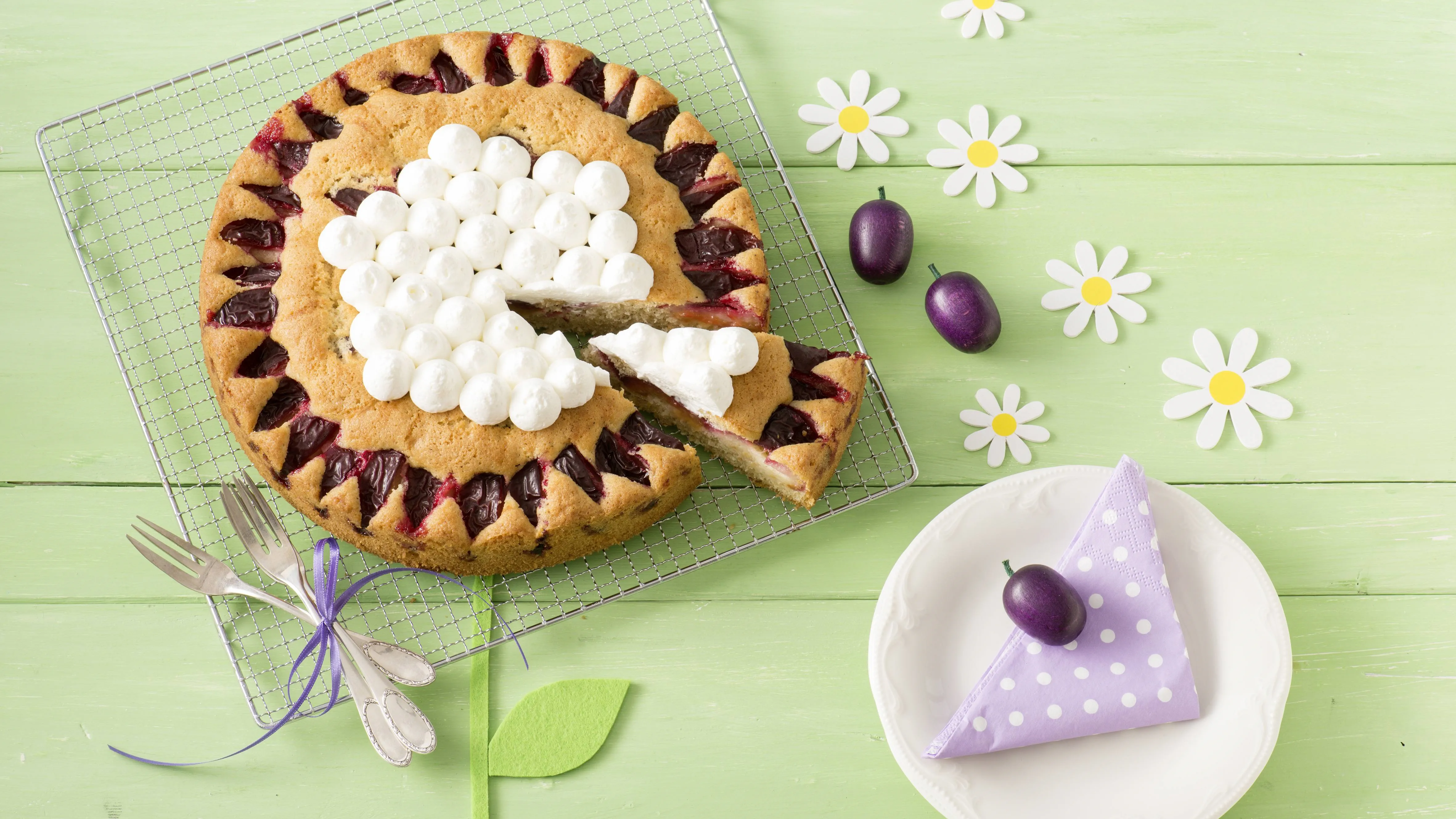 recipe image Zwetschgenkuchen mit Rührteig