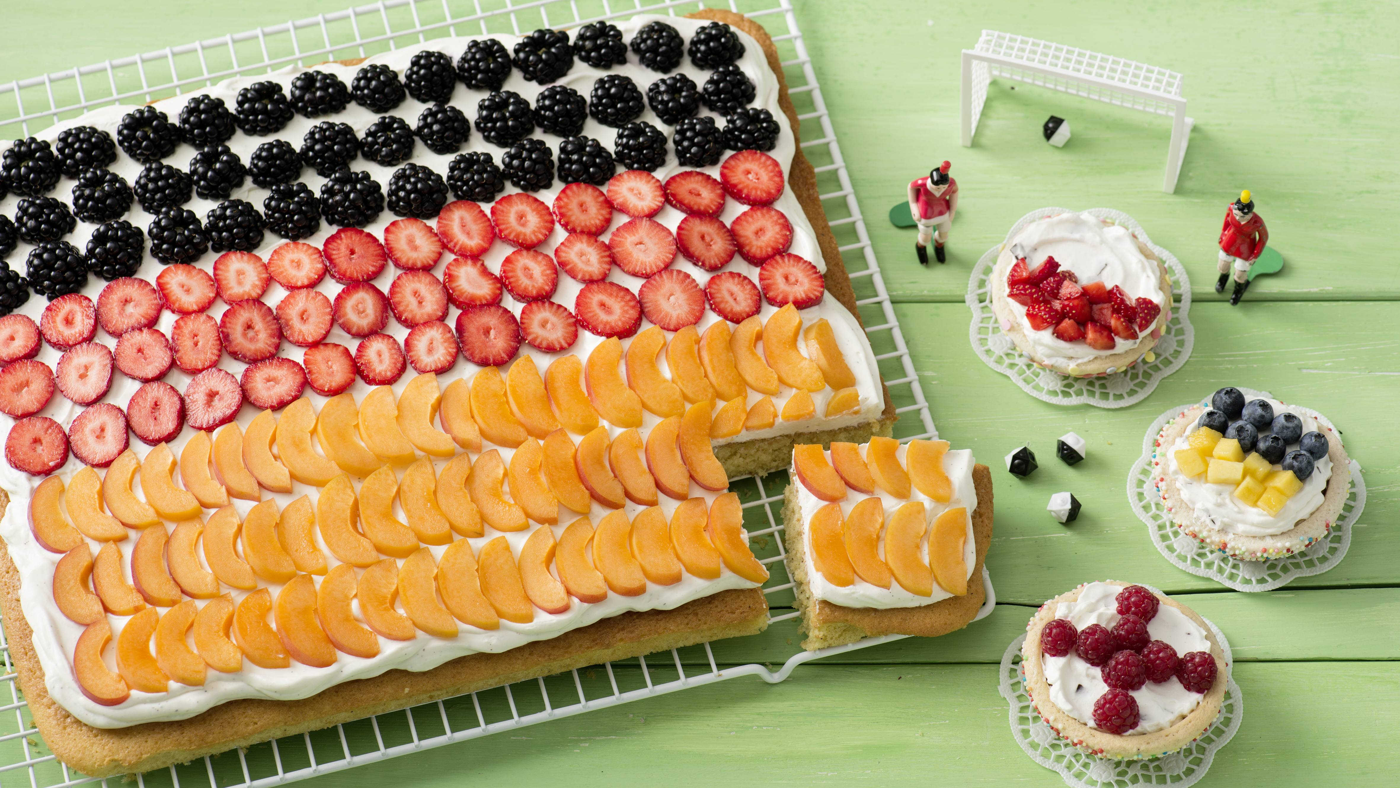 recipe image Deutschland-Kuchen à la Fantakuchen mit Schmand